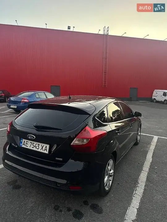 Ford Focus 2014 photo 3