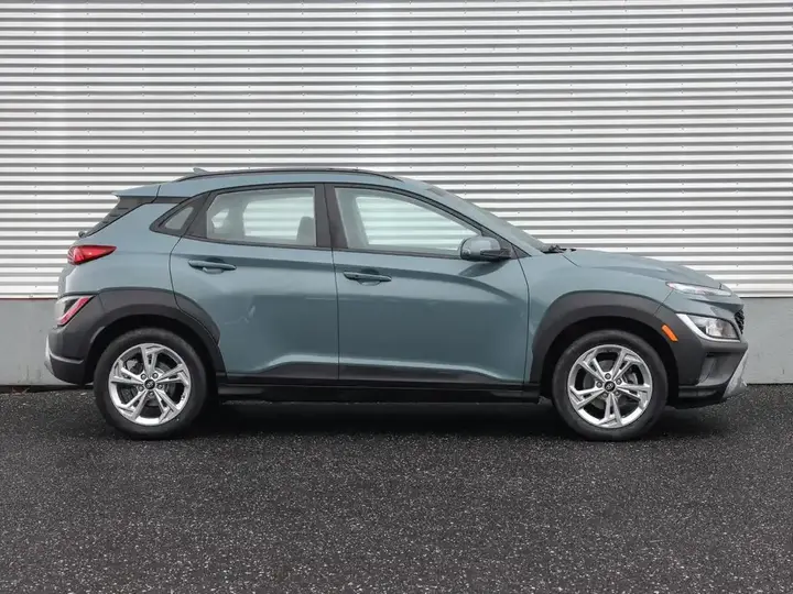 Hyundai Kona 2022 photo 2