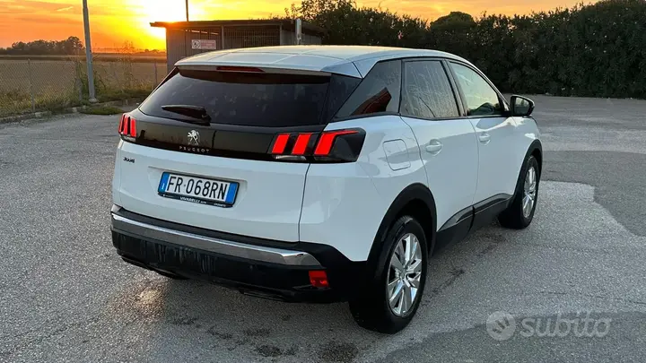 Peugeot 3008 2018 photo 2