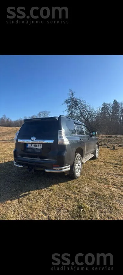 Toyota Land Cruiser 2017 photo 3