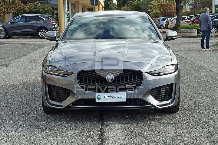 Jaguar Xe 2019 photo 2