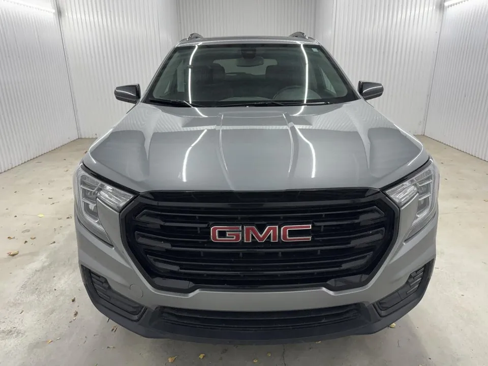 GMC Terrain 2024 photo 3