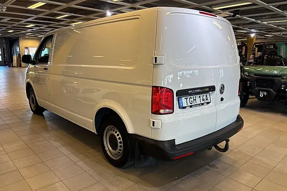 Volkswagen Transporter 2023 photo 2