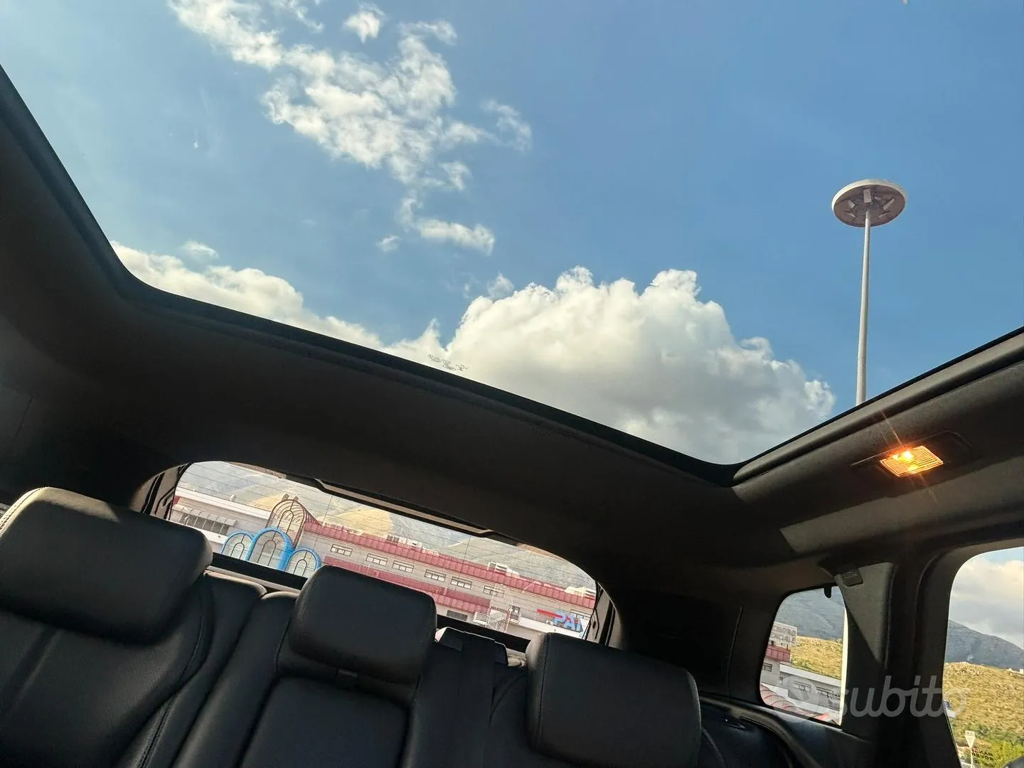 Land Rover Range Rover Evoque 2016 photo 4