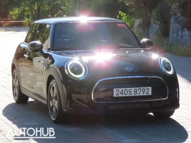 Mini Cooper 2022 photo 2