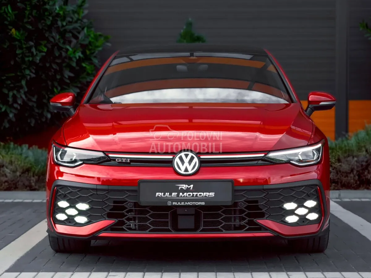 Volkswagen Golf 2024 photo 2