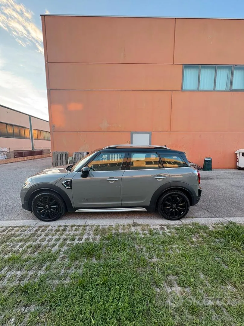 Mini Countryman 2018 photo 2