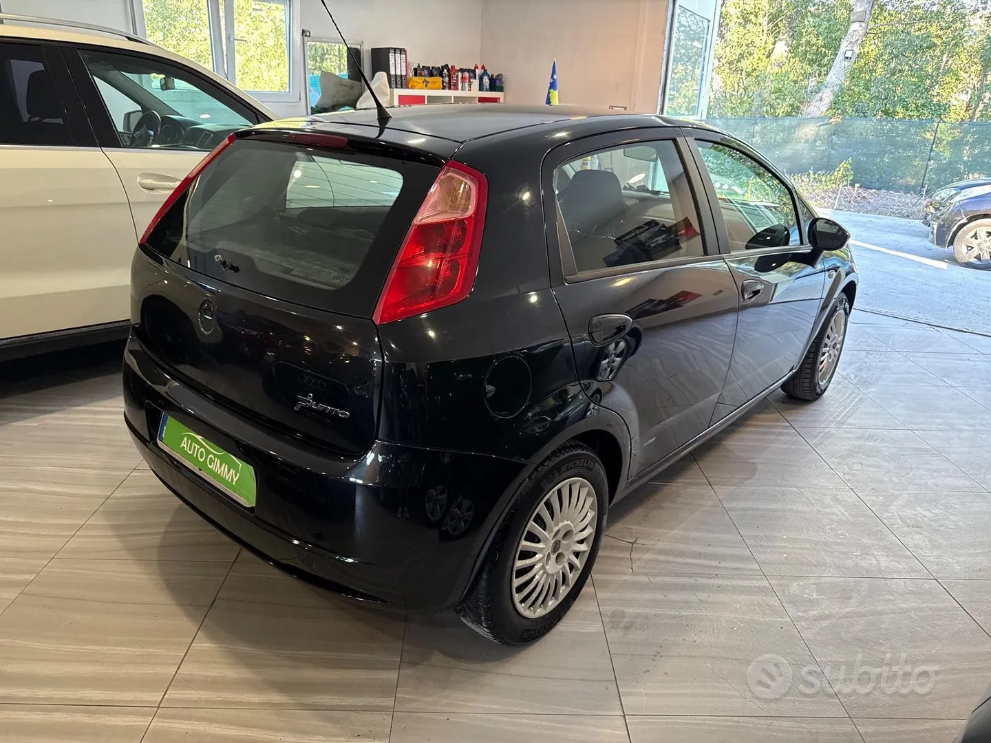 Fiat Punto 2009 photo 3