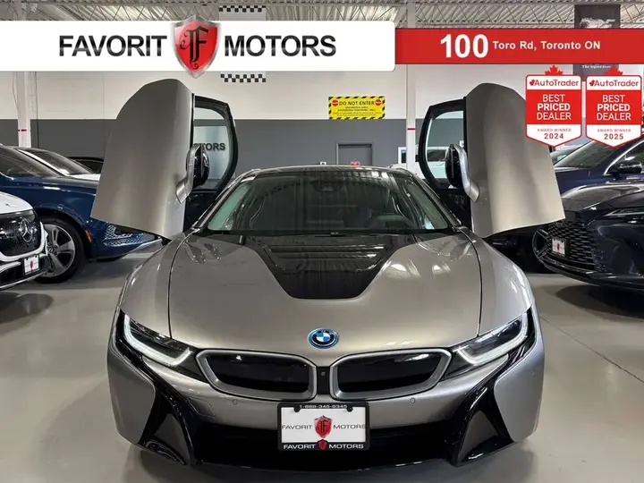 BMW I8