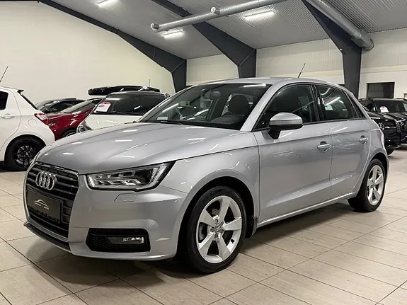 Audi A1 2016 photo 2