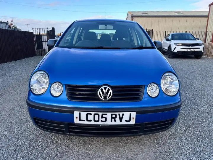 Volkswagen Polo 2005 photo 2