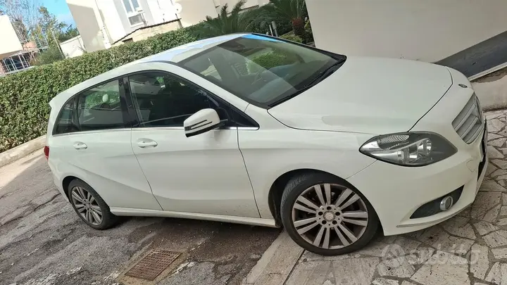 Mercedes-Benz C200 2013 photo 4