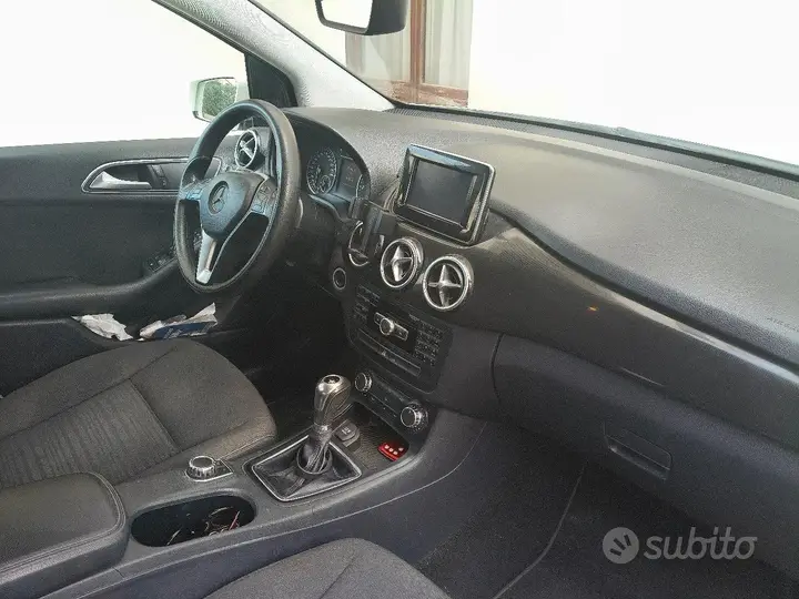 Mercedes-Benz C200 2013 photo 3