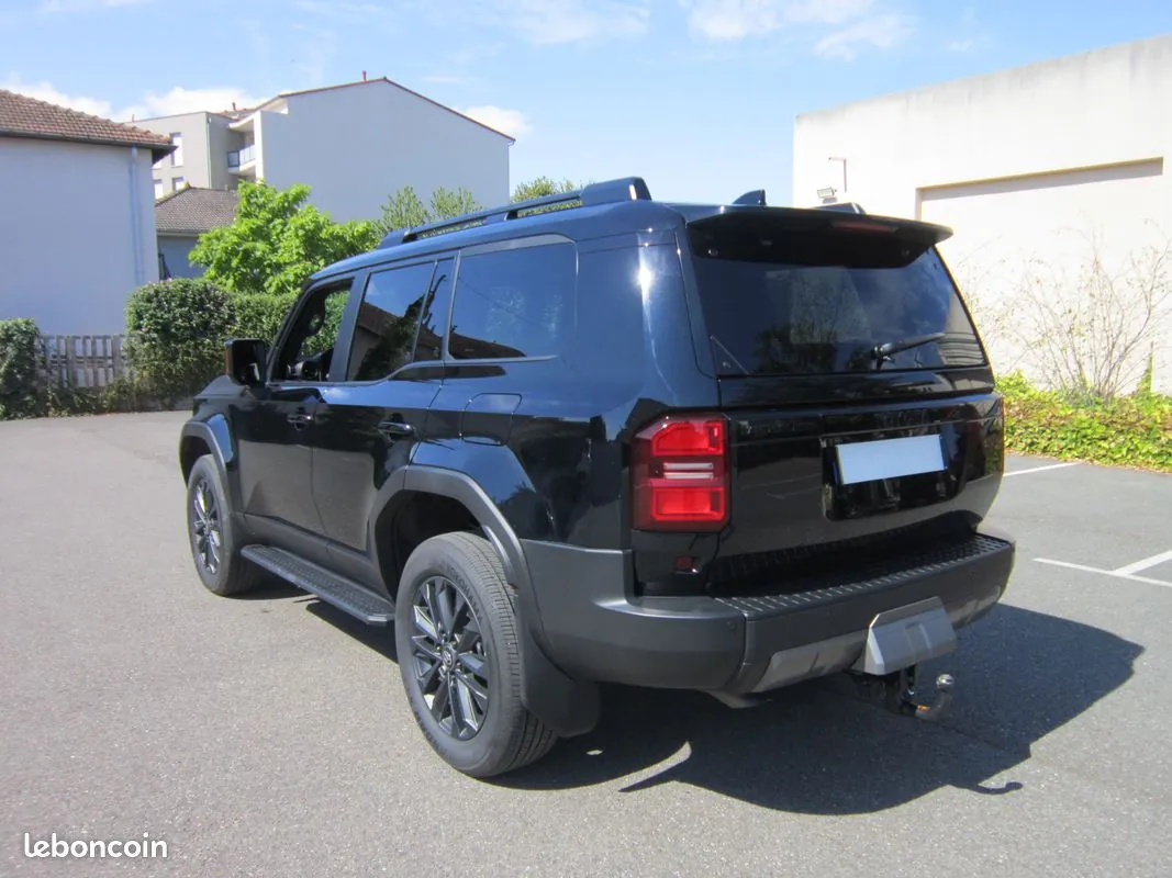 Toyota Land Cruiser 2025 photo 2