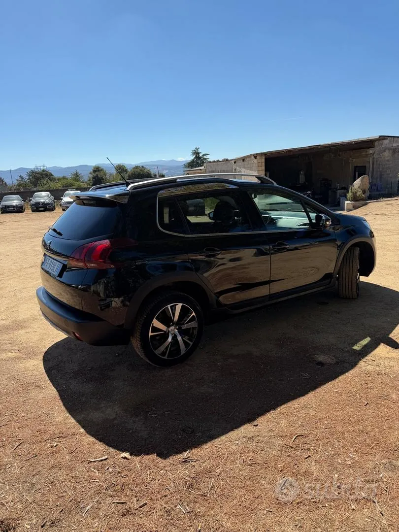 Peugeot 2008 2019 photo 4