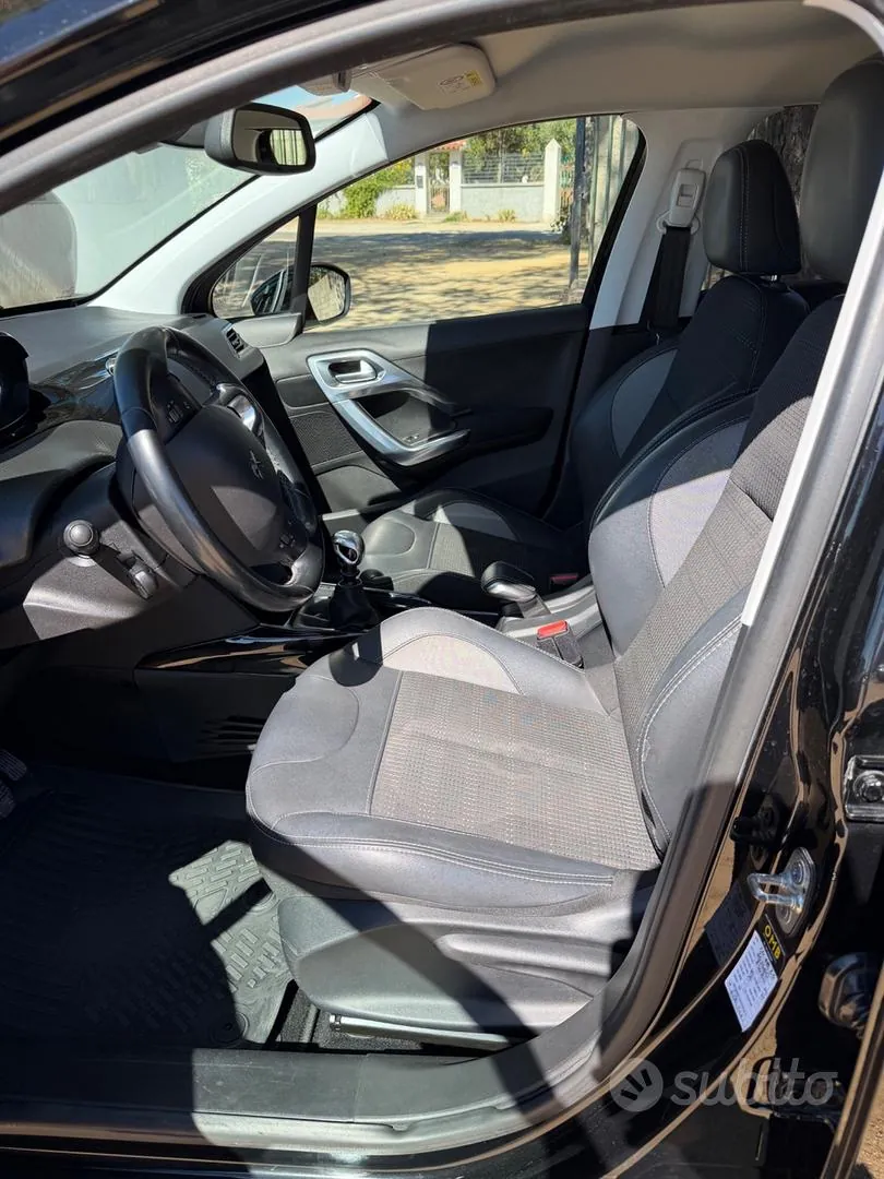 Peugeot 2008 2019 photo 5