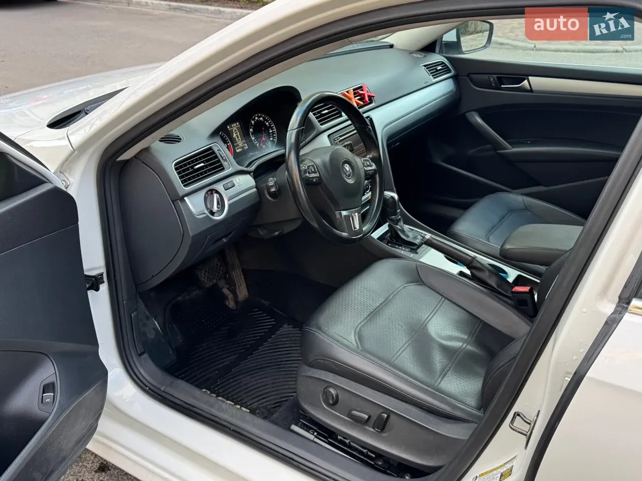 Volkswagen Passat 2013 photo 5