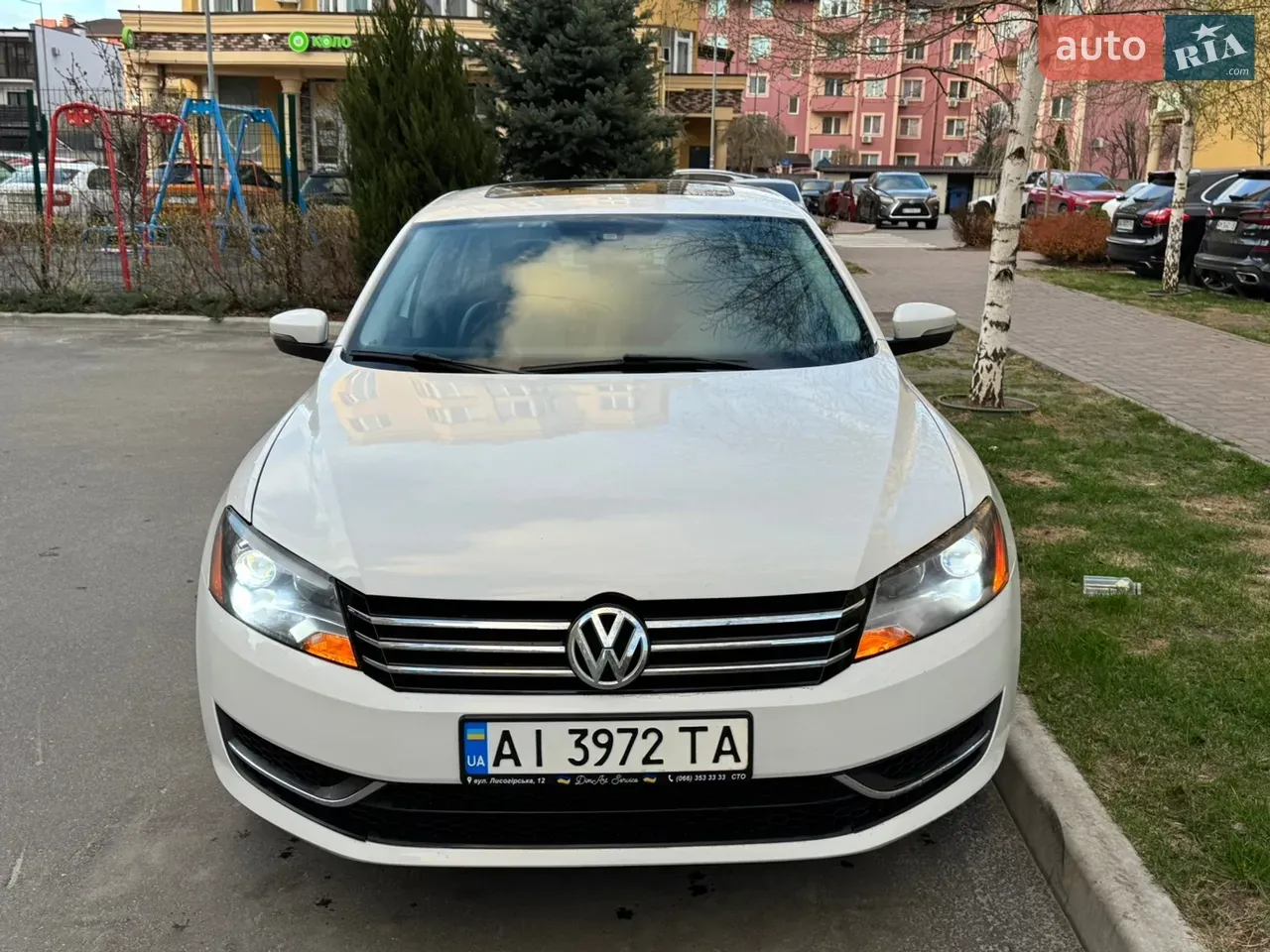 Volkswagen Passat 2013 photo 2