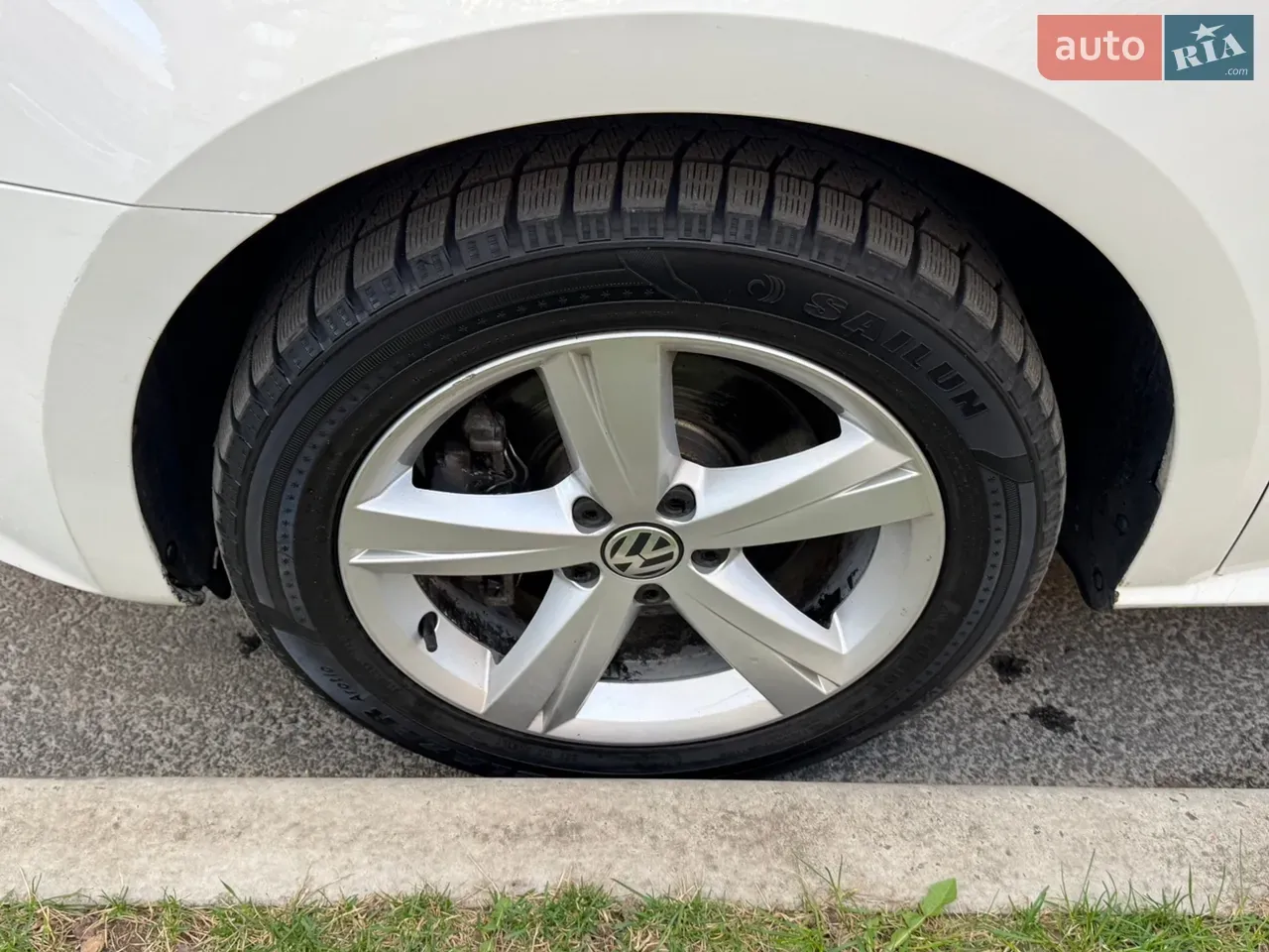 Volkswagen Passat 2013 photo 4