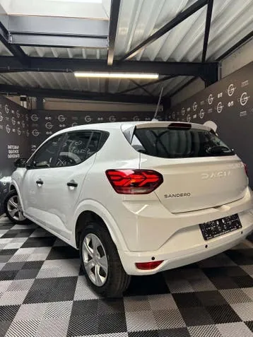 Renault Korea Sandero 2023 photo 3