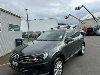 Volkswagen Touareg 2015 photo 5