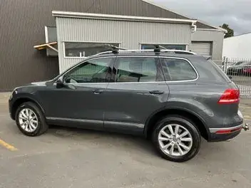 Volkswagen Touareg 2015 photo 3