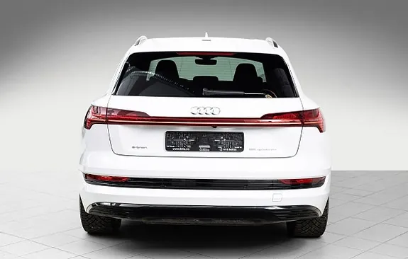 Audi E-Tron 2020 photo 2