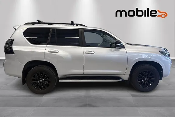 Toyota Land Cruiser 2022 photo 2