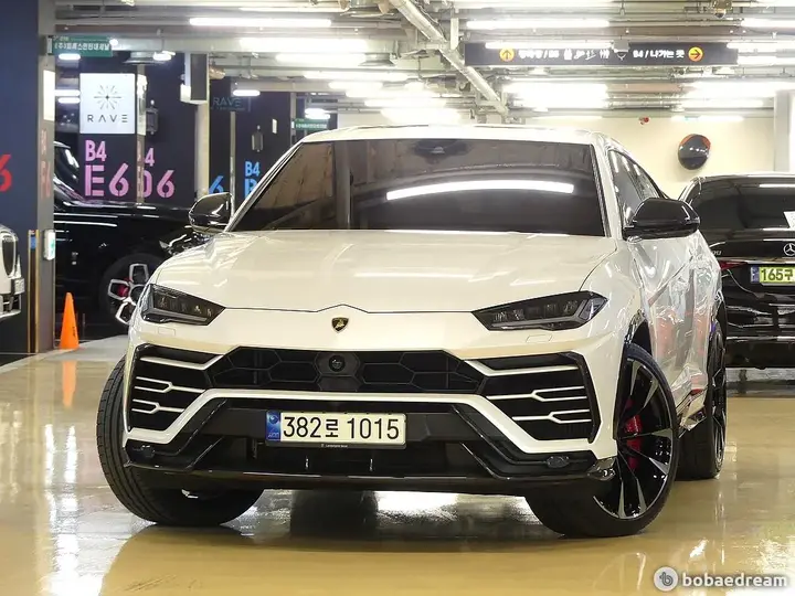 Lamborghini Urus