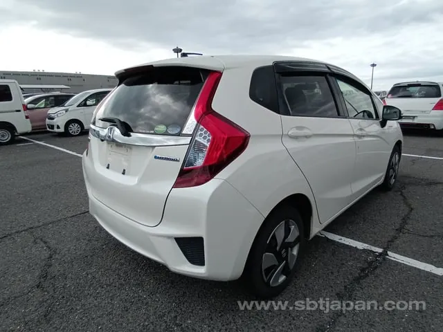 Honda Fit 2015 photo 4