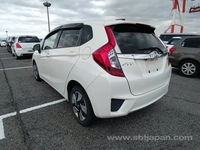 Honda Fit 2015 photo 3