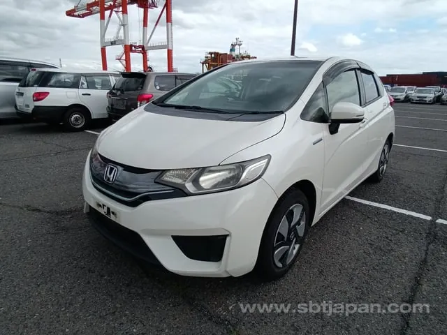 Honda Fit 2015 photo 2