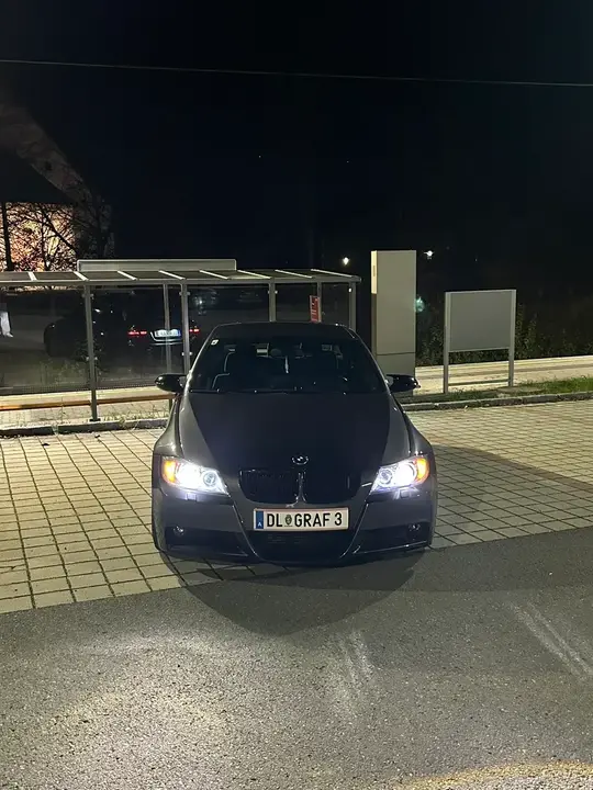 BMW 3 Series 2005 photo 3