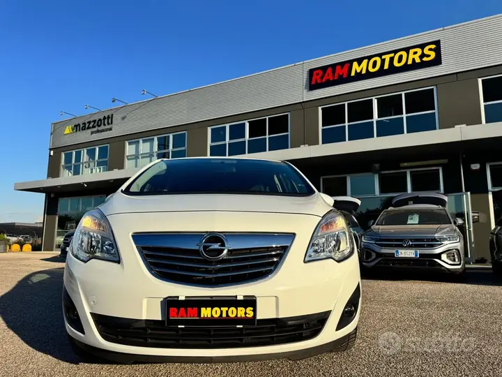 Opel Meriva 2013 photo 2