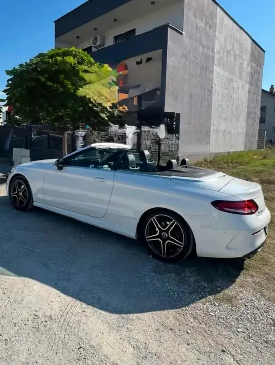 Mercedes-Benz C200