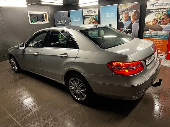 Mercedes-Benz E-Class 2011 photo 5
