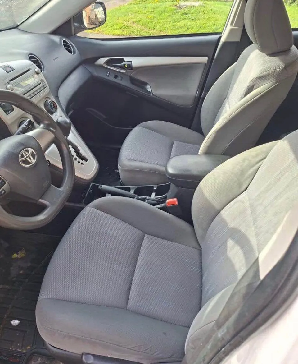 Toyota Matrix 2011 photo 4
