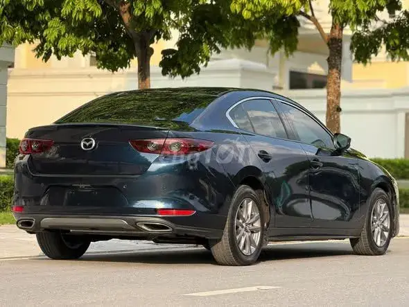 Mazda 3 2023 photo 2