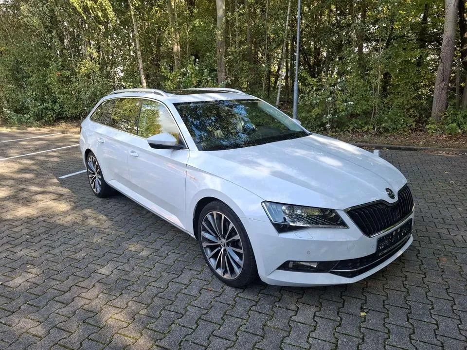 Skoda Superb Combi