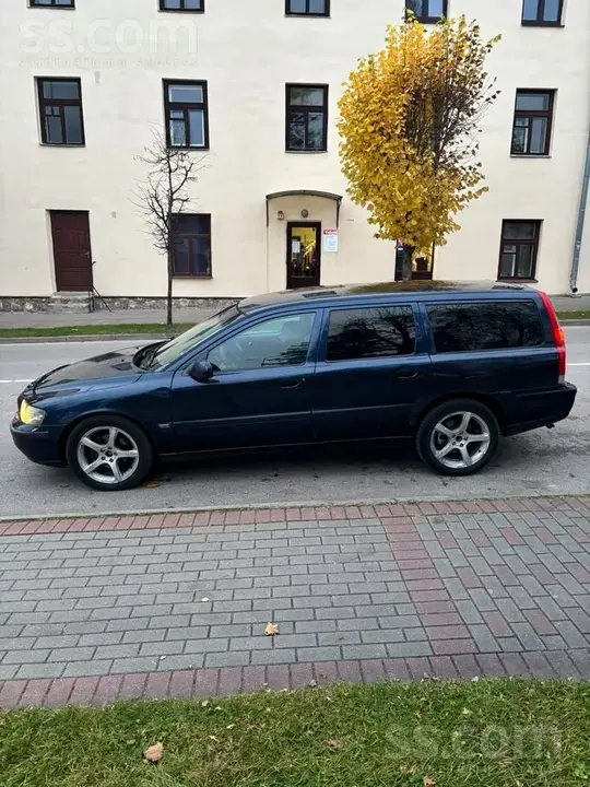 Volvo V70 2000 photo 4
