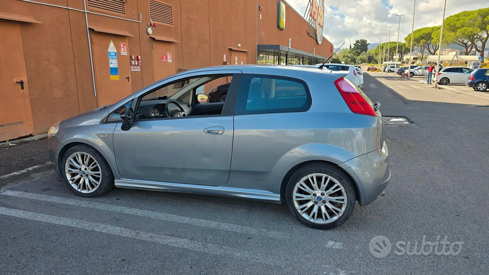 Fiat Grande Punto 2007 photo 3