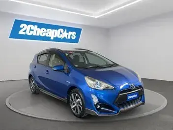 Toyota Aqua 2015 photo 4