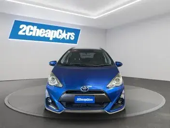 Toyota Aqua 2015 photo 3
