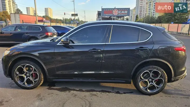 Alfa Romeo Stelvio 2019 photo 4