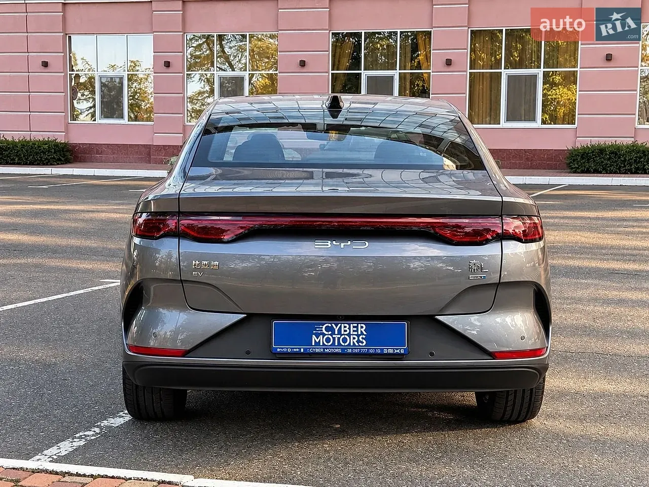 BYD Qin L 2025 photo 4