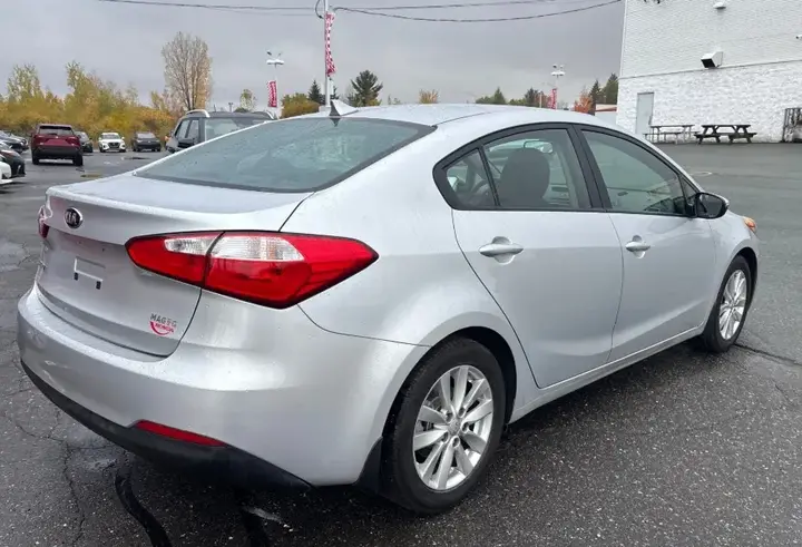 Kia Forte 2015 photo 3