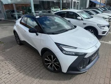 Toyota C-Hr 2024 photo 2