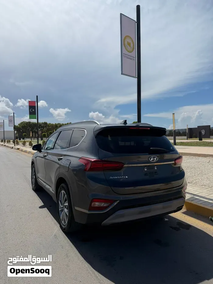 Hyundai Santa Fe 2020 photo 4