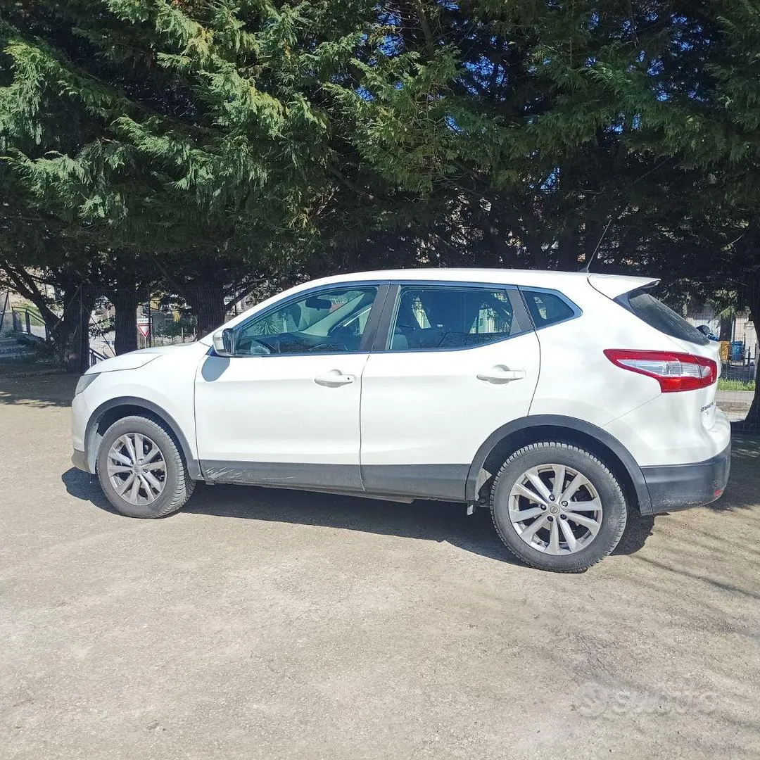 Nissan Qashqai 2014 photo 3
