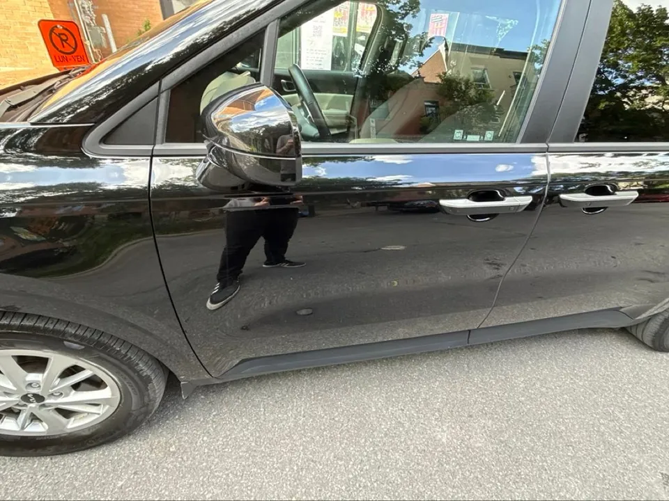Kia Carnival 2023 photo 3